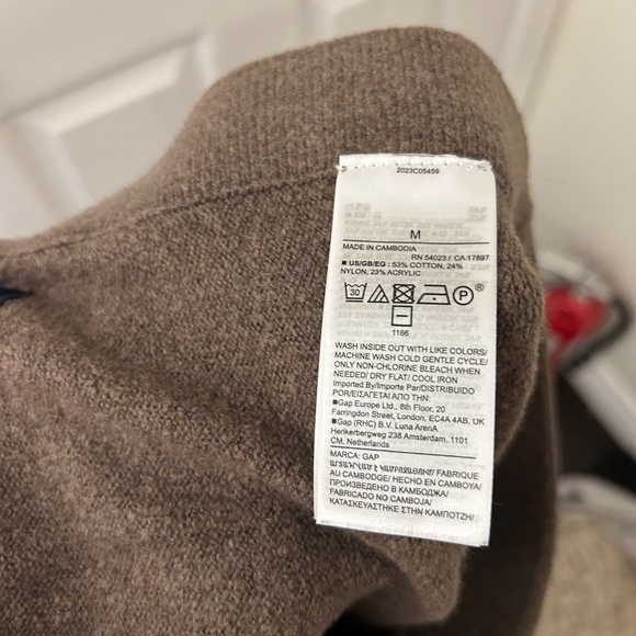 Cozy brown cashluxe GAP skirt - Picture 4 of 5